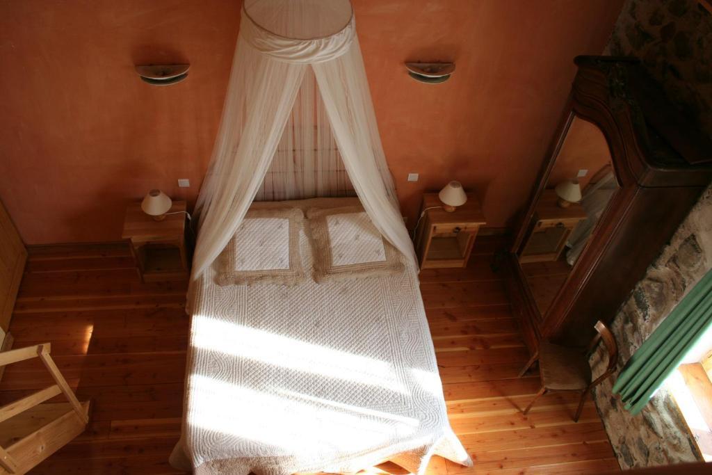 Chambres D'Hotes La Cime Beaujolaise Poule-les-Echarmeaux Номер фото