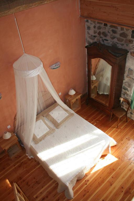 Chambres D'Hotes La Cime Beaujolaise Poule-les-Echarmeaux Номер фото