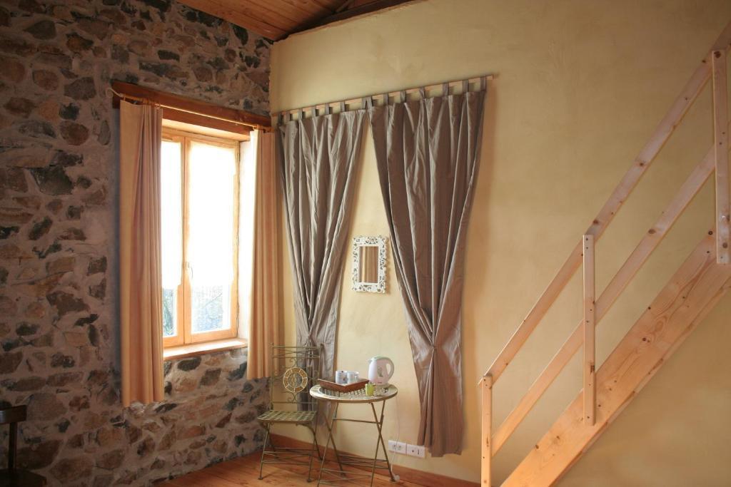 Chambres D'Hotes La Cime Beaujolaise Poule-les-Echarmeaux Экстерьер фото